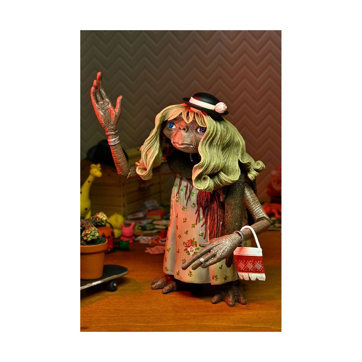 Neca - E.T. L'extra-terrestre - Ultimate Dress Up E.T.