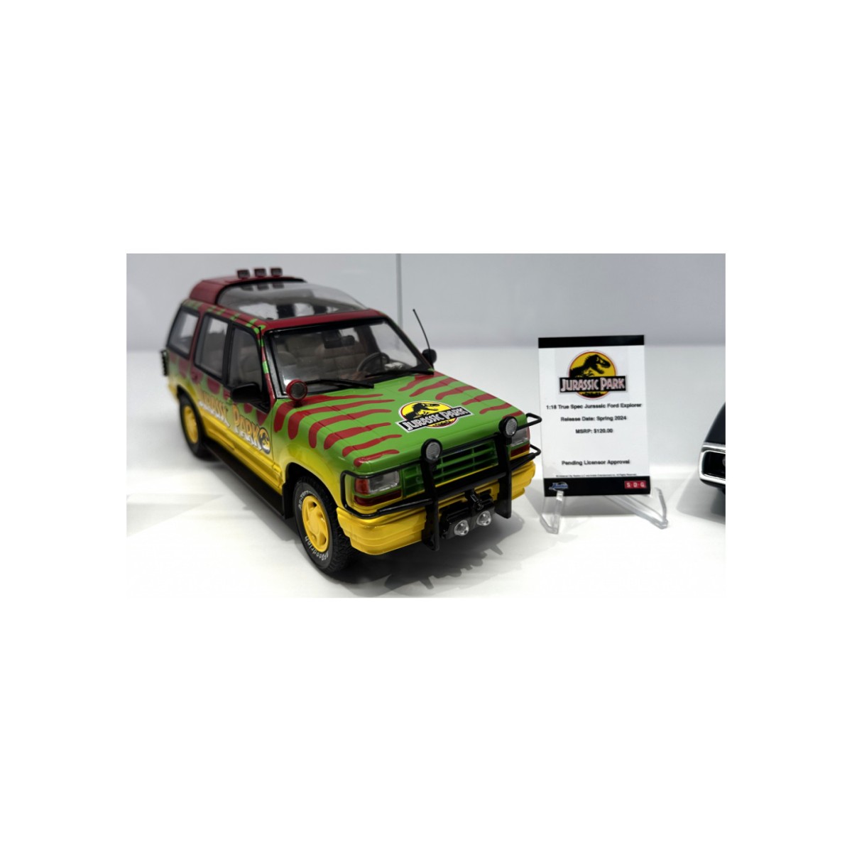 Jada Toys Jurassic Park - Ford Explorer - 1/18