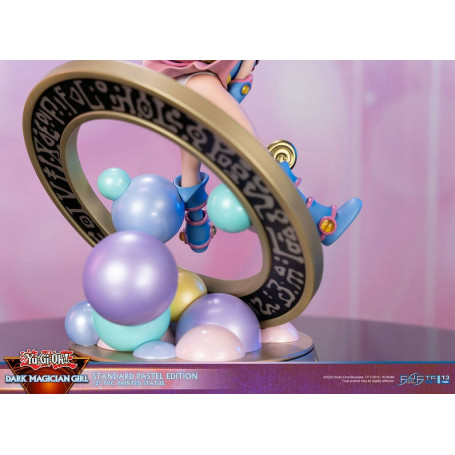 First 4 Figures - Yu Gi Oh - Ragazza Mago Oscuro Edizione Standard Pastello