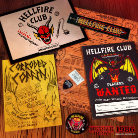 Dottore Collezionista - Kit Ricordi di Stranger Things Hawkins Corso di Vecna Edizione Limitata