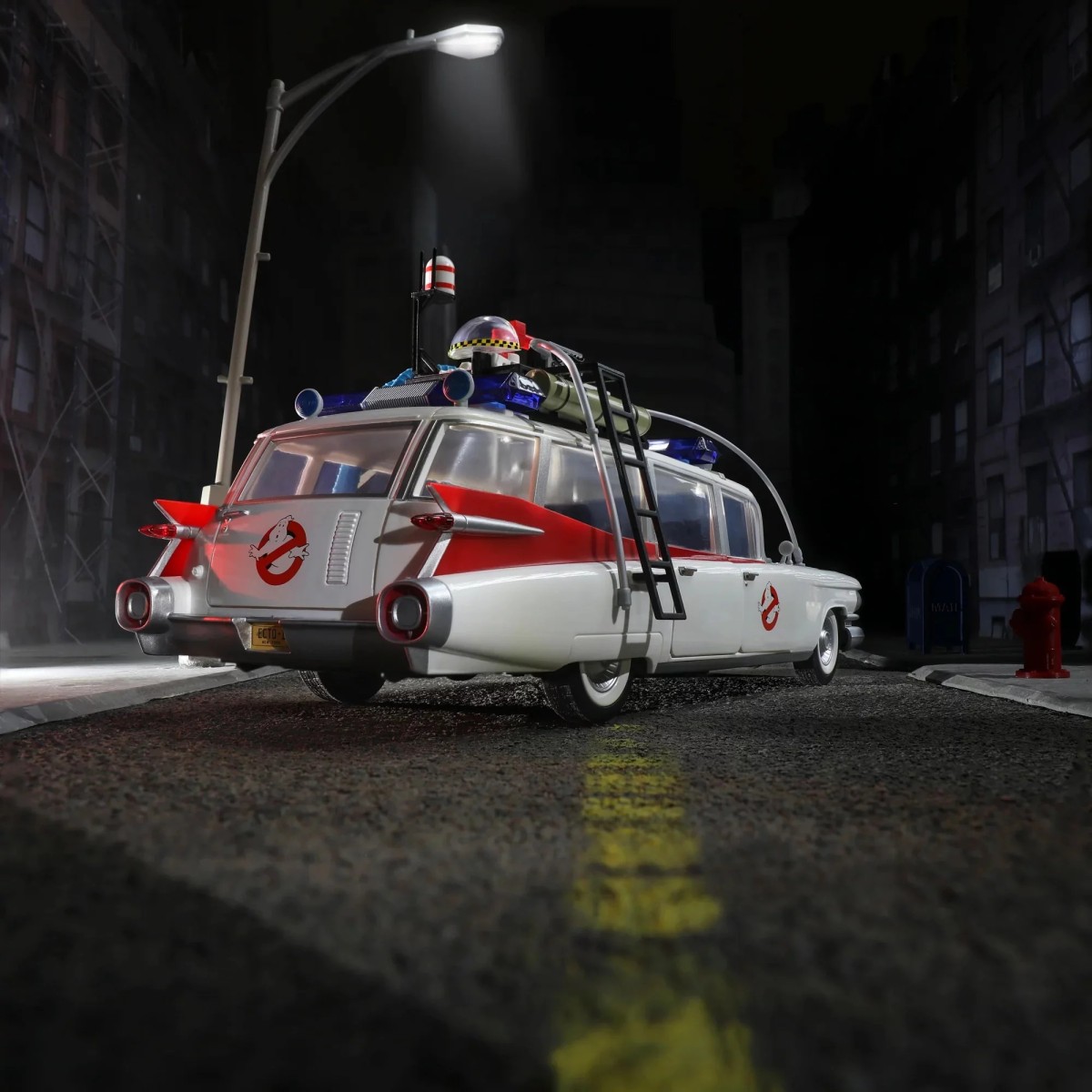 Hasbro - Ghostbusters 1984 - Serie Plasma 40° Anniversario ECTO-1 1/15