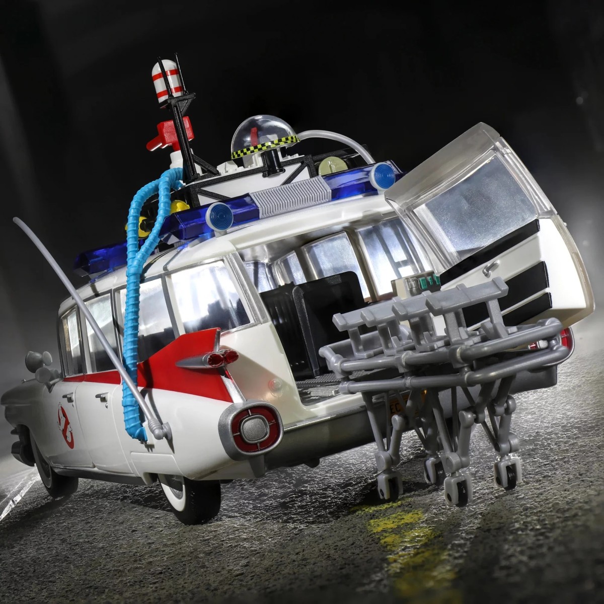 Hasbro - Ghostbusters 1984 - Serie Plasma 40° Anniversario ECTO-1 1/15