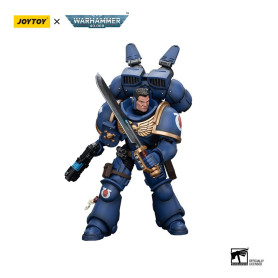 JoyToy - Space Marine - Ultramarines - Jump Pack Sergente Intercessori con pistola al plasma e spada di potenza 1/18