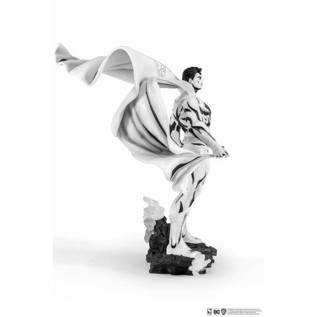 Pure Arts - Statuetta PX - Superman versione bianco e nero 1/8