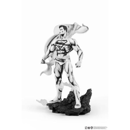 Pure Arts - Statuetta PX - Superman versione bianco e nero 1/8