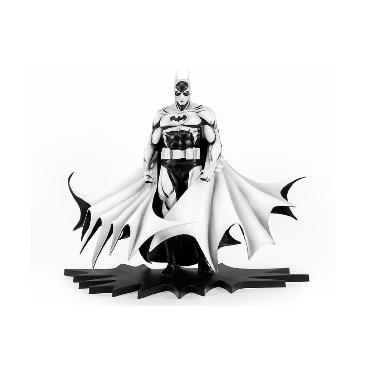 Pure Arts - Statuetta PX - Batman versione bianca e nera 1/8