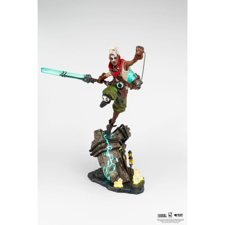 Pure Arts - Statua in scala 1/4 di League of Legends Ekko