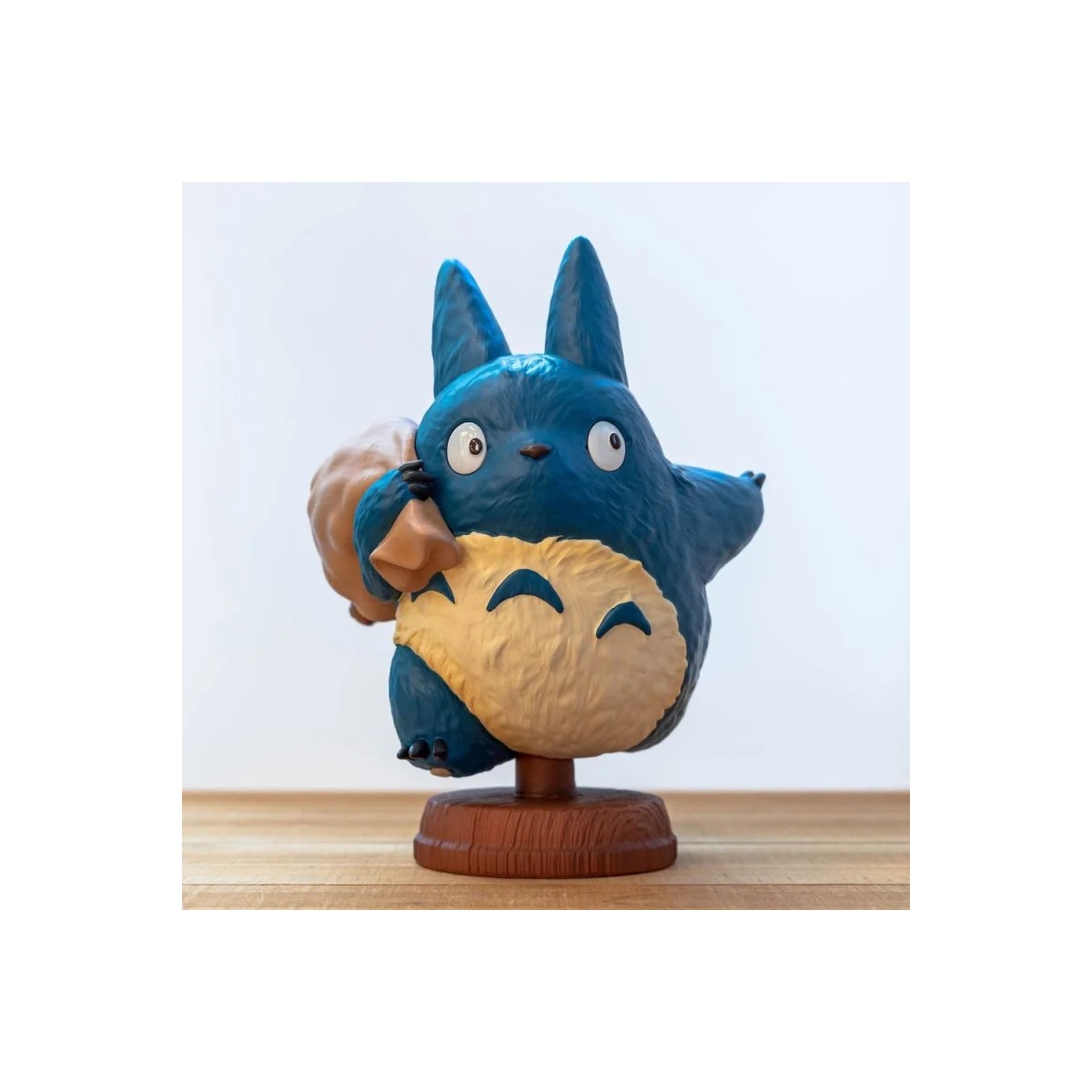 Maison Ghibli - Statua Totoro Blu Benelico - Il mio vicino Totoro