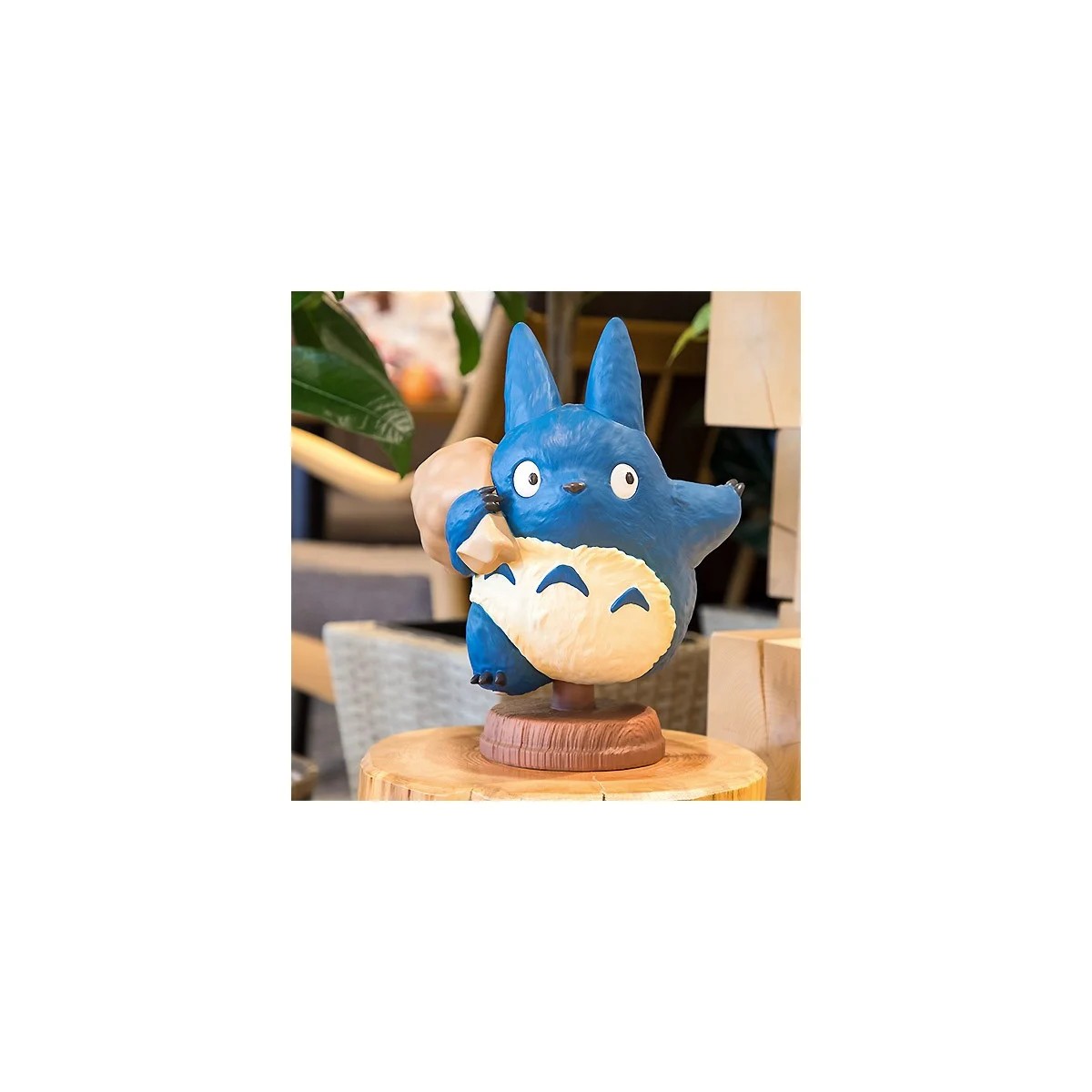 Maison Ghibli - Statua Totoro Blu Benelico - Il mio vicino Totoro