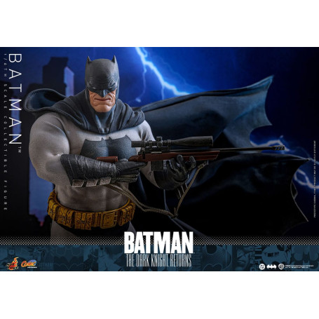 Hot Toys - BATMAN - Batman: Il ritorno del Cavaliere Oscuro Comic Masterpiece 1/6