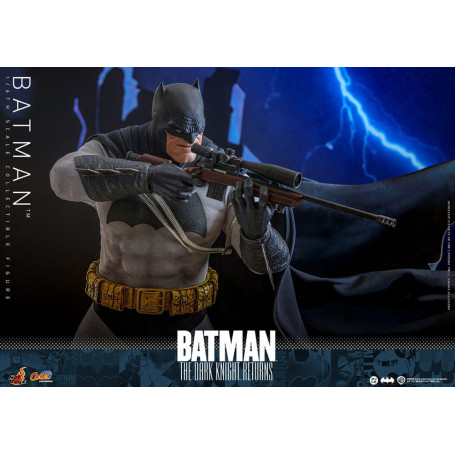 Hot Toys - BATMAN - Batman: Il ritorno del Cavaliere Oscuro Comic Masterpiece 1/6