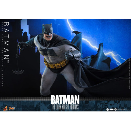 Hot Toys - BATMAN - Batman: Il ritorno del Cavaliere Oscuro Comic Masterpiece 1/6