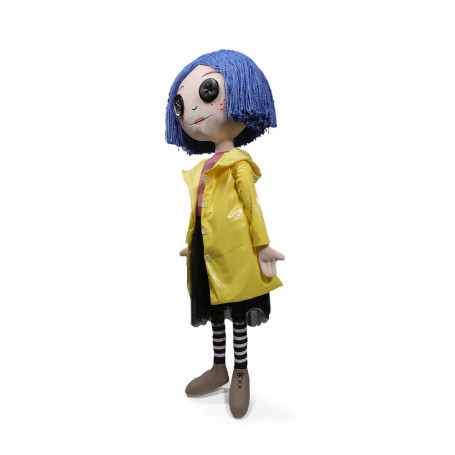 Kidrobot Coraline - Coraline con occhi a bottone - Bambola a grandezza naturale 1/1