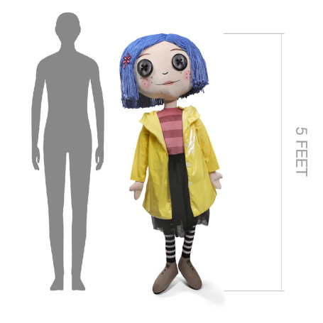 Kidrobot Coraline - Coraline con occhi a bottone - Bambola a grandezza naturale 1/1
