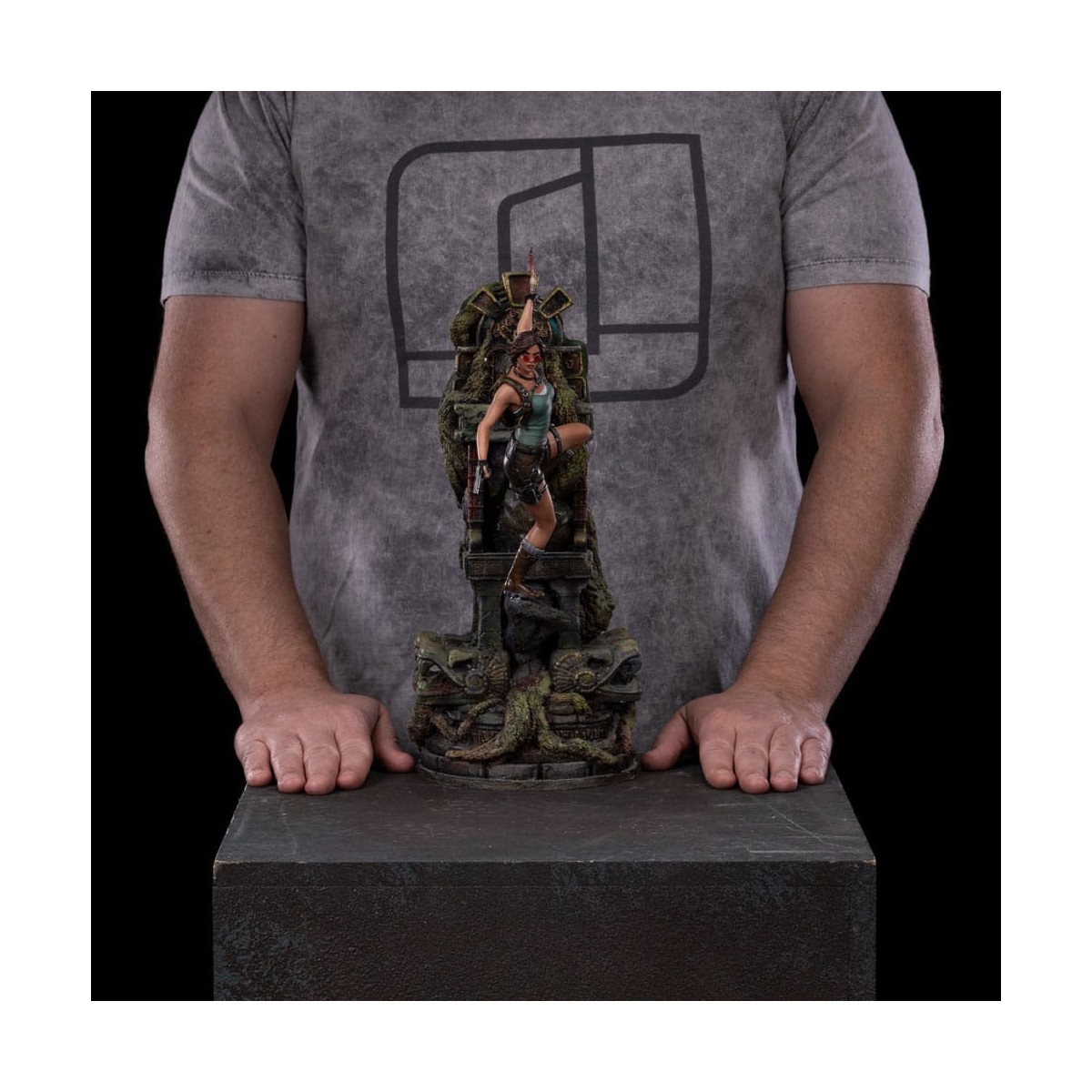 Iron Studios Tomb Raider - Lara Croft Deluxe Art Scala 1/10 - CCXP 2024