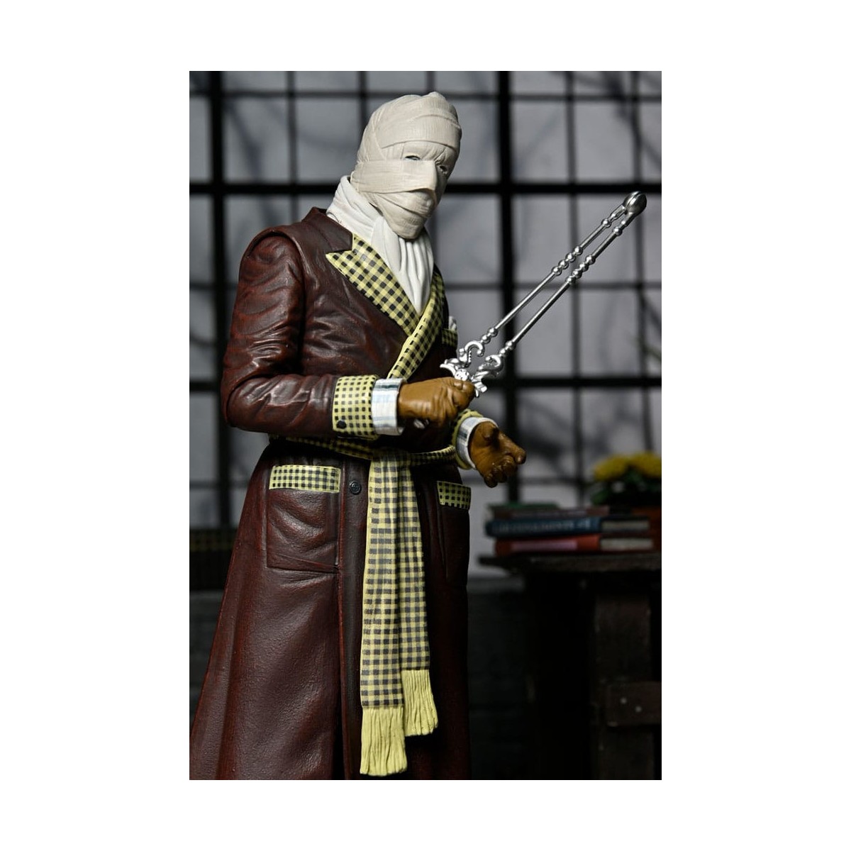 NECA - Ultimate The Invisible Man Kemp House (colore) - Mostri universali