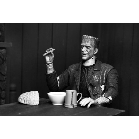 NECA - Mostro di Frankenstein definitivo (La sposa di Frankenstein) Versione in bianco e nero - Mostri universali