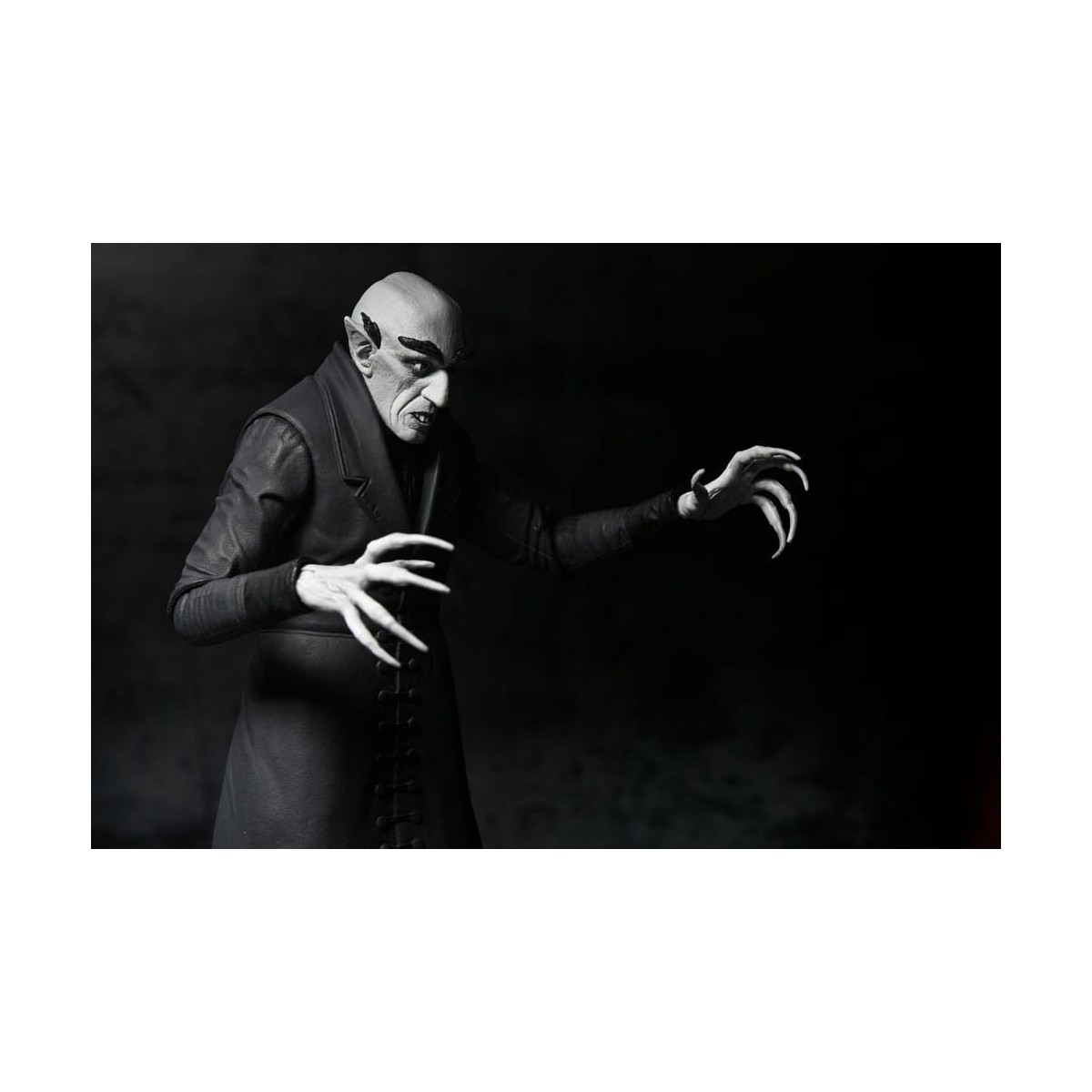 NECA - Ultimate Count Orlok (Nosferatu) Versione in bianco e nero - Mostri universali