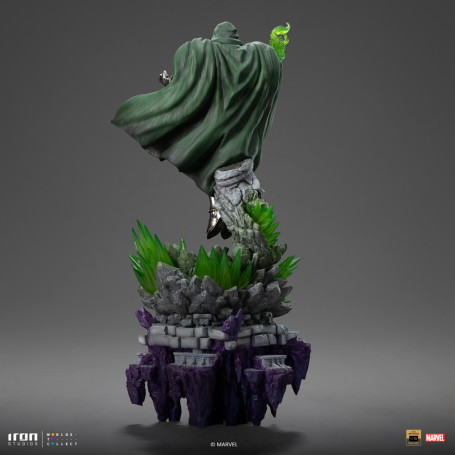 Iron Studios Marvel - DR. Destino 1/10 Deluxe Art Scale - Diorama del Guanto dell'Infinito