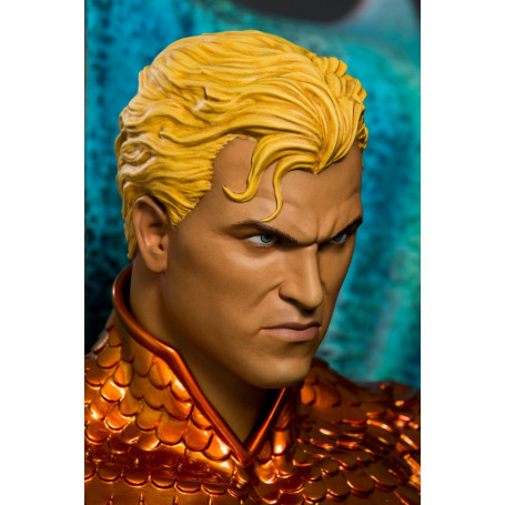 Imaginarium DC Statue Aquaman sur son trone 1/2