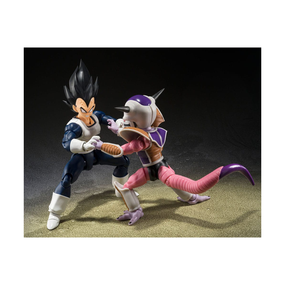 Bandai Tamashii - Dragon Ball Z - VEGETA Vecchi abiti da battaglia - SHF SHFiguarts
