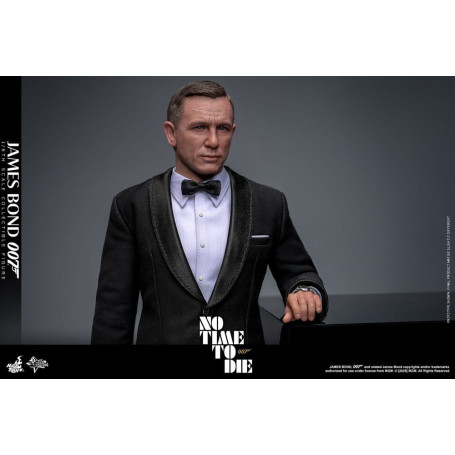Hot Toys - Morire può aspettare - James Bond MMS 1/6