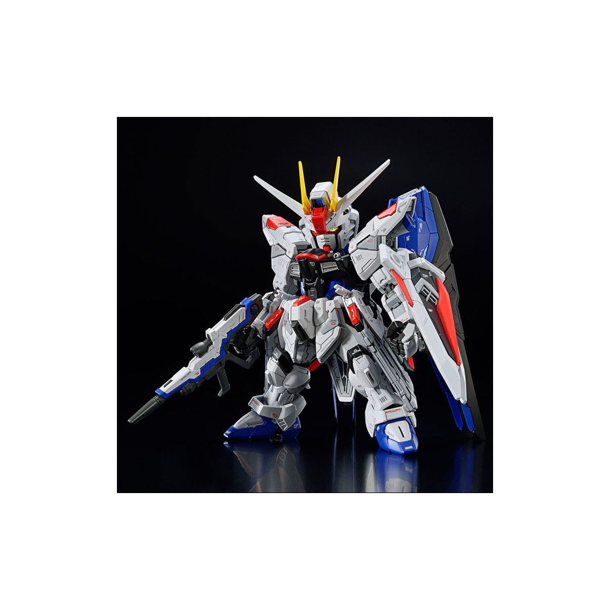 Bandai - Gunpla - Gundam 1/100 MG SD - ZGMF-X10A FREEDOM GUNDAM - Mobile Suit Gundam Seed