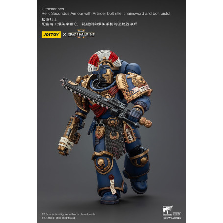 JoyToy - Space Marines II - Armatura Ultramarines Relic Secundus con Artificer Bolt Rifle Chainsword e Bolt Pistol 1/18