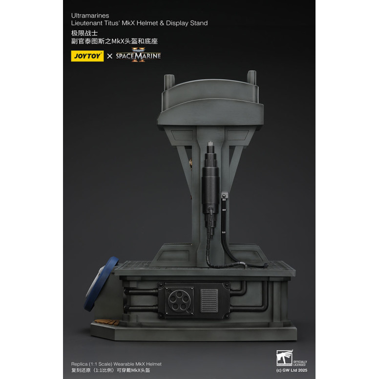 JoyToy - Space Marines II - Ultramarines Elmetto MkX del tenente Titus - espositore-11