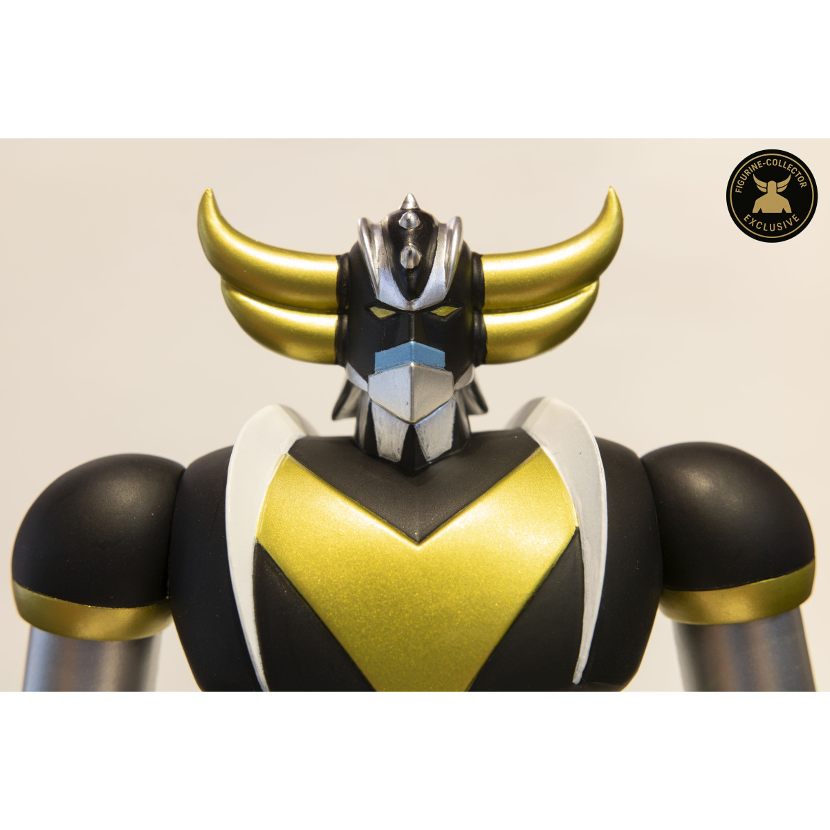 HL Pro - Goldrake (Grendizer) Figurine da collezione esclusive in oro e nero - Jumbo Machinder - Shogun Warrior Ufo Robot Grendi