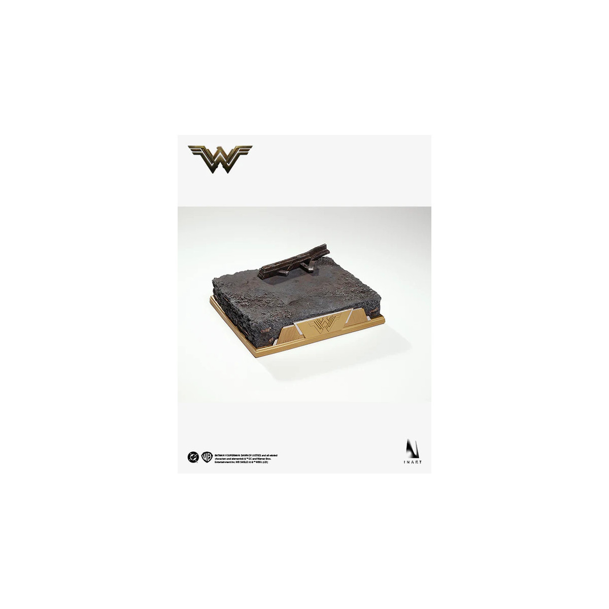 INART - Wonder Woman Figura da collezione in scala 1/6 - Batman vs Superman