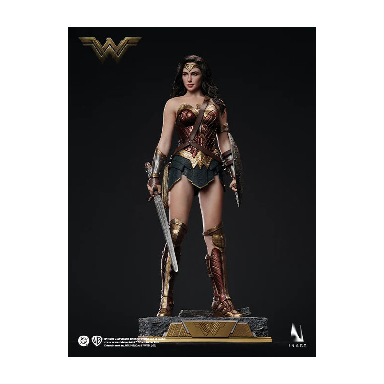 INART - Wonder Woman Figura da collezione in scala 1/6 - Batman vs Superman