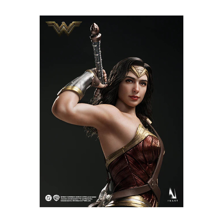 INART - Wonder Woman Figura da collezione in scala 1/6 - Batman vs Superman