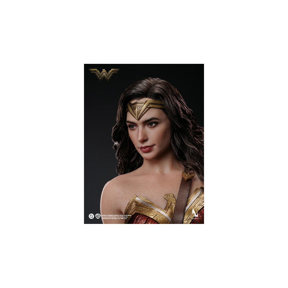 INART - Wonder Woman Figura da collezione in scala 1/6 - Batman vs Superman