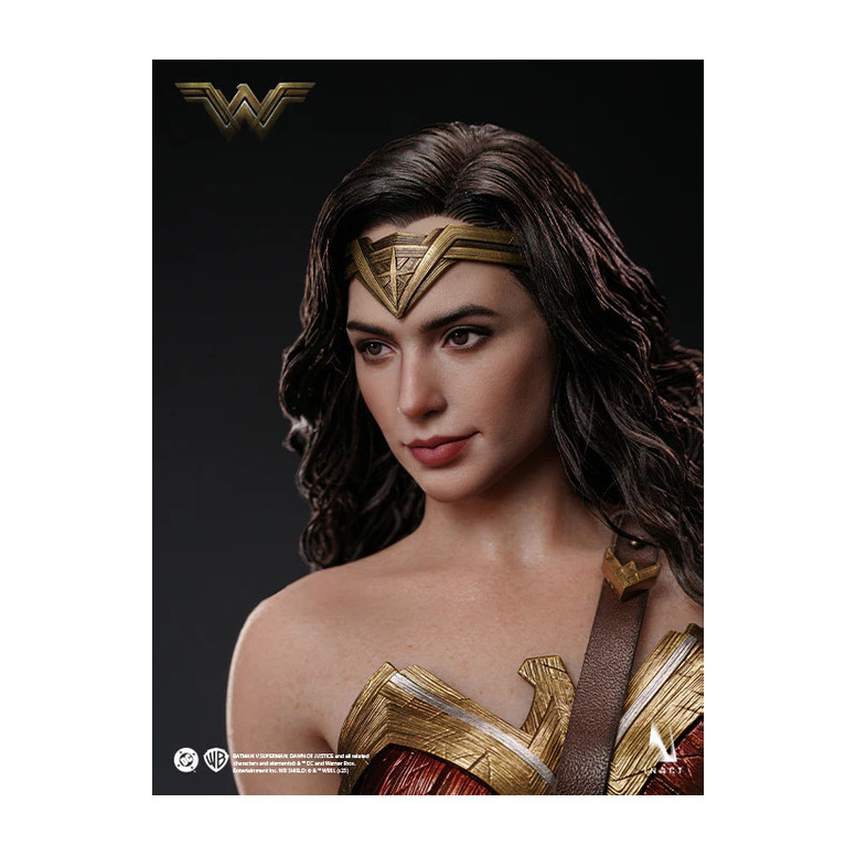INART - Wonder Woman Figura da collezione in scala 1/6 - Batman vs Superman