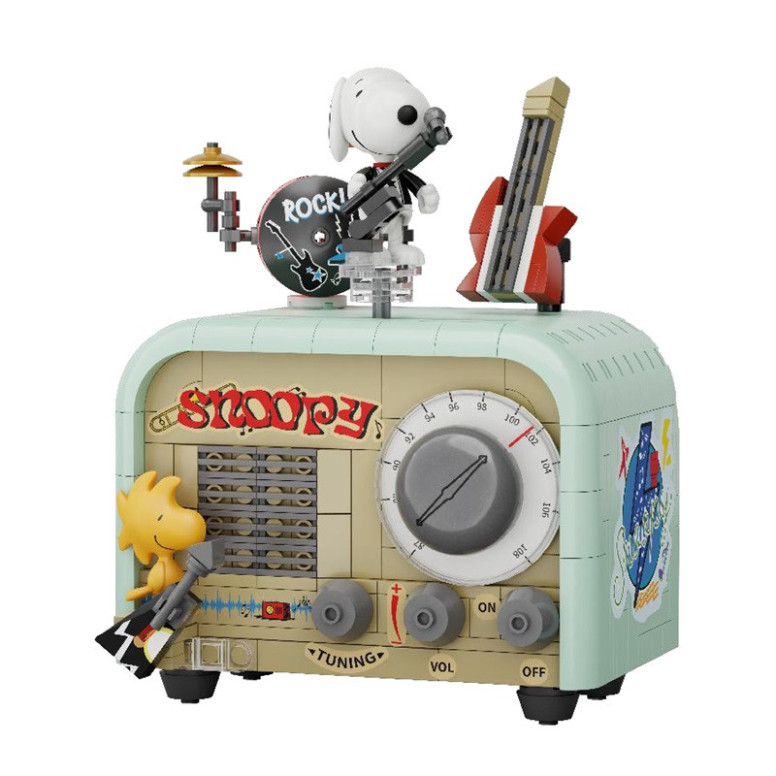 Pantasy - Snoopy Retro Time Poste Radio (set a construire)