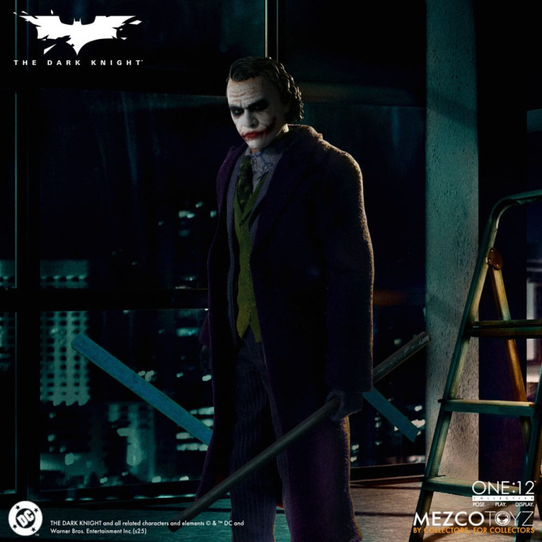 Mezco One 12 - Batman Il Cavaliere Oscuro - Il Joker - DC Comics