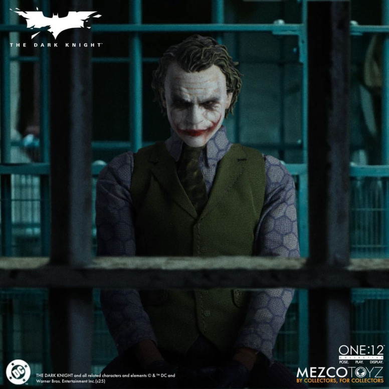 Mezco One 12 - Batman Il Cavaliere Oscuro - Il Joker - DC Comics