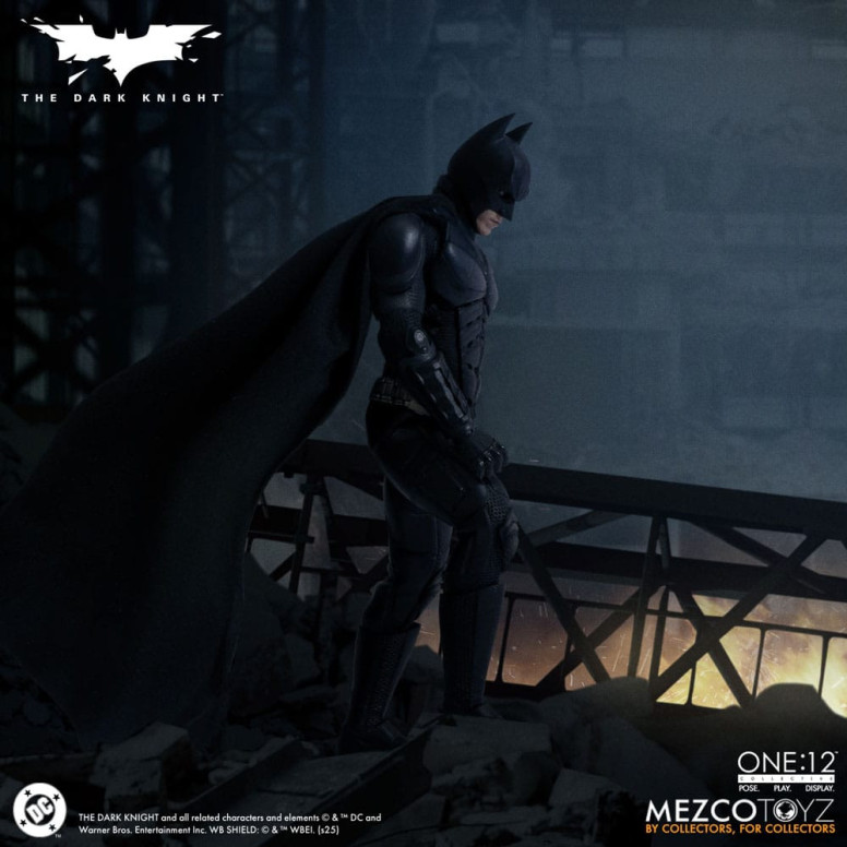 Mezco One 12 - Il Cavaliere Oscuro - BATMAN - DC Comics