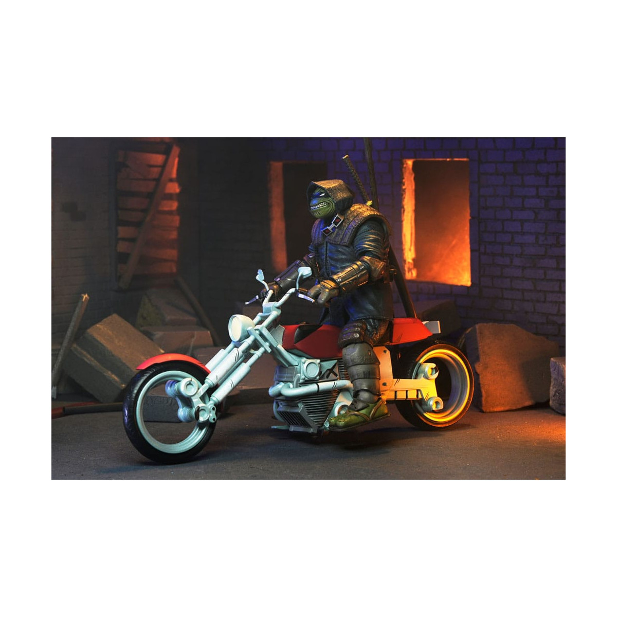 NECA - IDW Comics - Casey Marie con la moto dell'Ultimo Ronin - L'Ultimo Ronin Gli Anni Perduti - TMNT