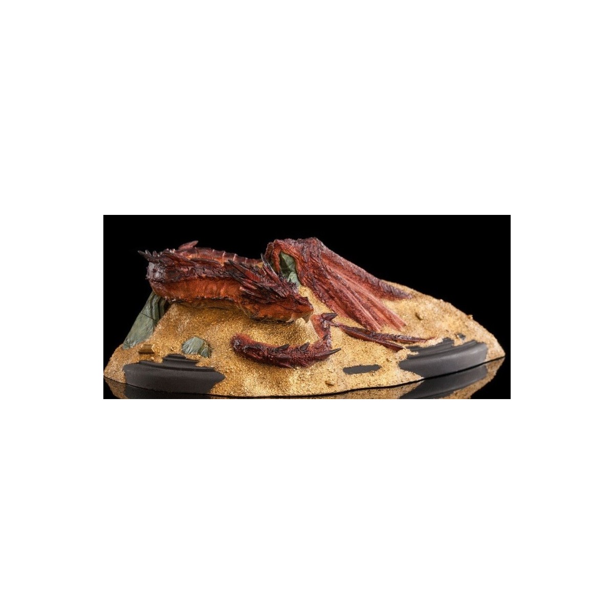 Weta Statue Smaug King Under the mountain