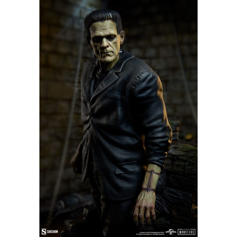 Sideshow Universal Monsters - Formato Premium Frankenstein 1/4