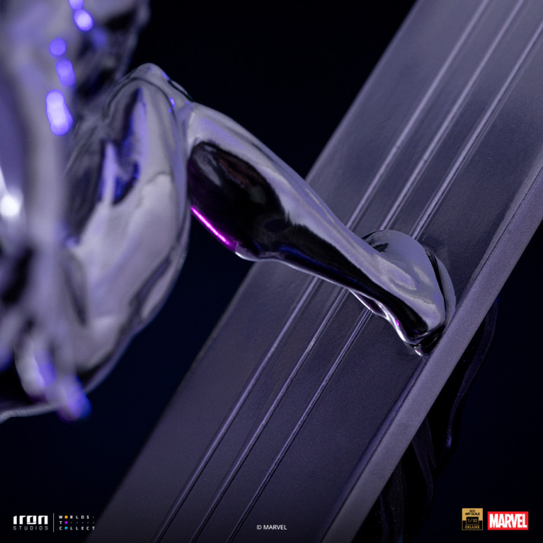 Iron Studios Marvel - Silver Surfer Deluxe Art Scale 1/10 - Diorama del guanto dell'infinito