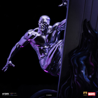 Iron Studios Marvel - Silver Surfer Deluxe Art Scale 1/10 - Diorama del guanto dell'infinito