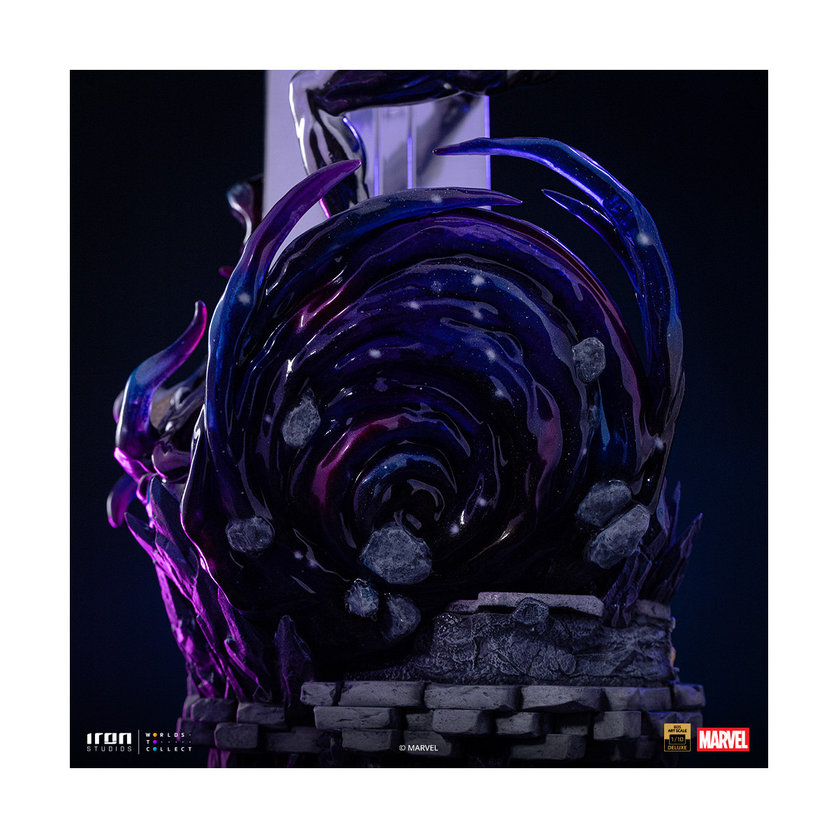 Iron Studios Marvel - Silver Surfer Deluxe Art Scale 1/10 - Diorama del guanto dell'infinito