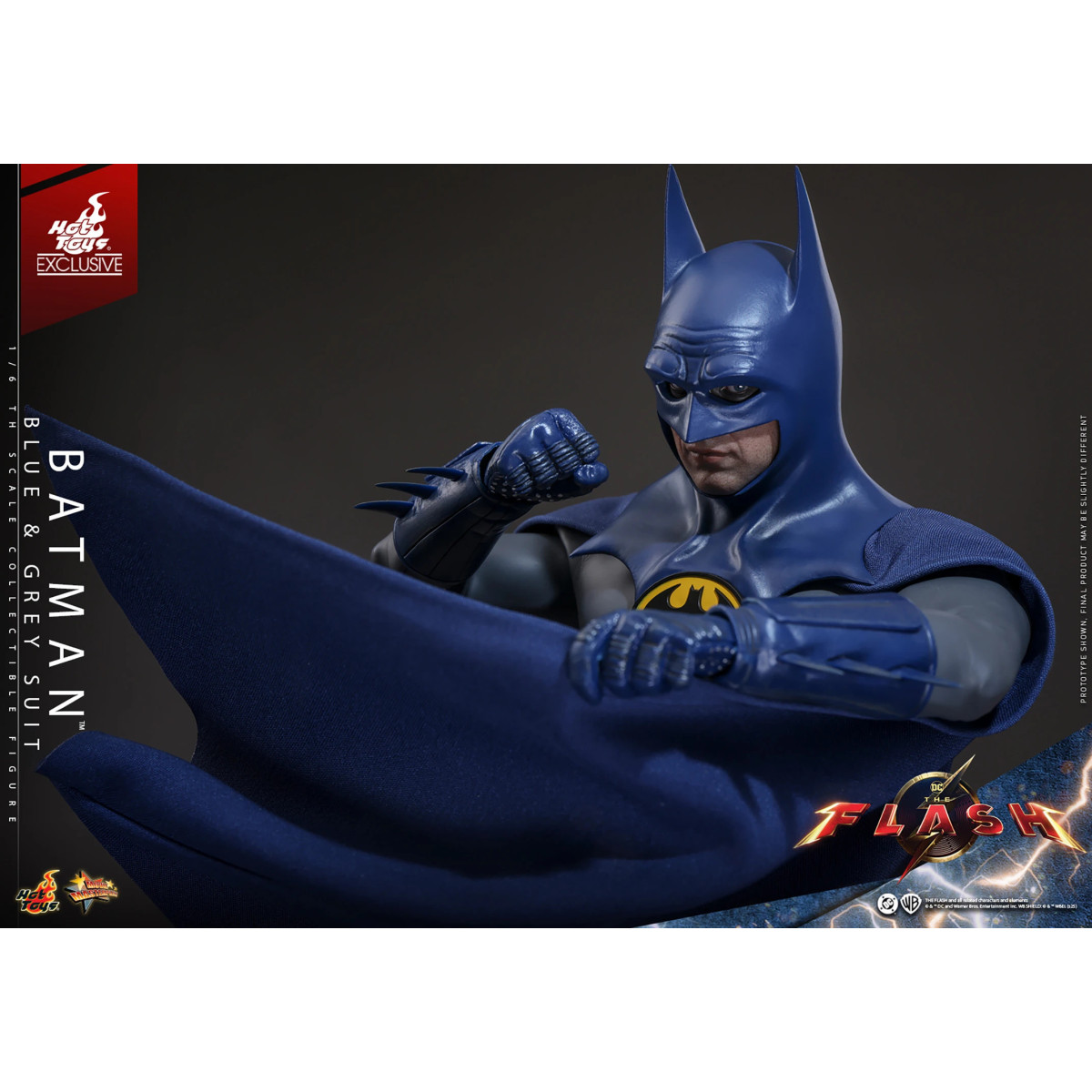 Hot Toys - Batman (Tuta blu e grigia) Movie Masterpiece 1/6 Il The Flash - Esclusiva Hot Toys