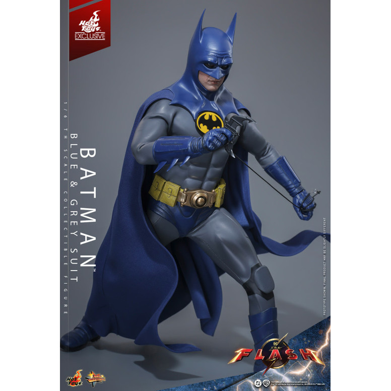 Hot Toys - Batman (Tuta blu e grigia) Movie Masterpiece 1/6 Il The Flash - Esclusiva Hot Toys