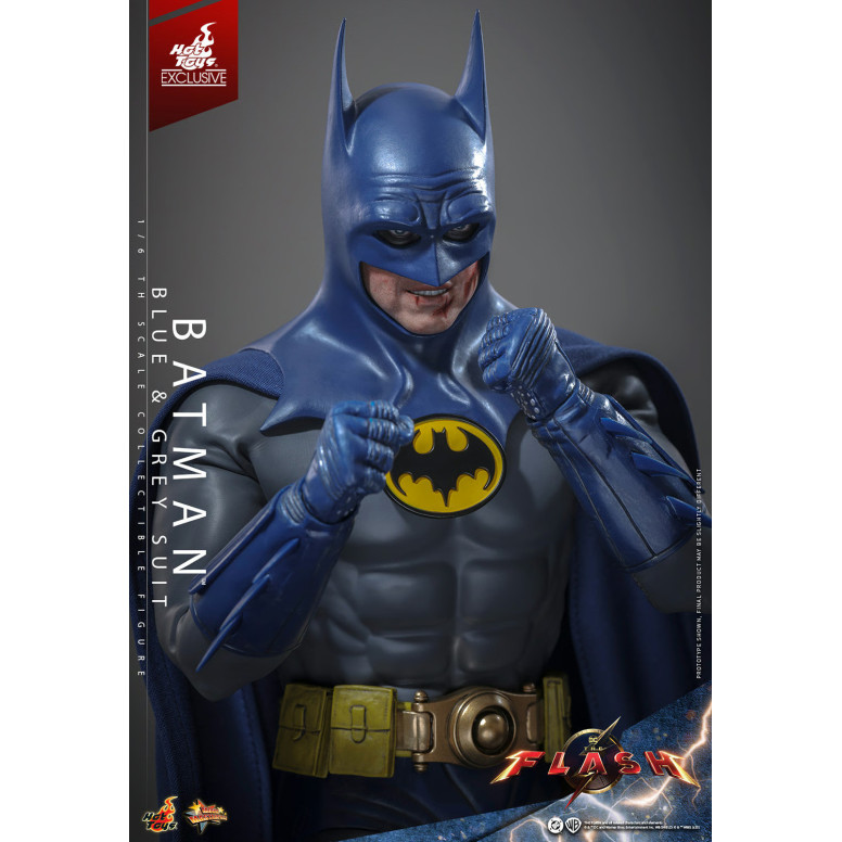 Hot Toys - Batman (Tuta blu e grigia) Movie Masterpiece 1/6 Il The Flash - Esclusiva Hot Toys