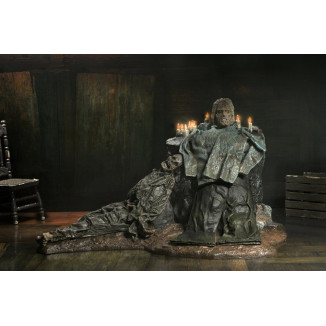 Neca Venerdì 13: il gioco - Diorama Pamela Shrine