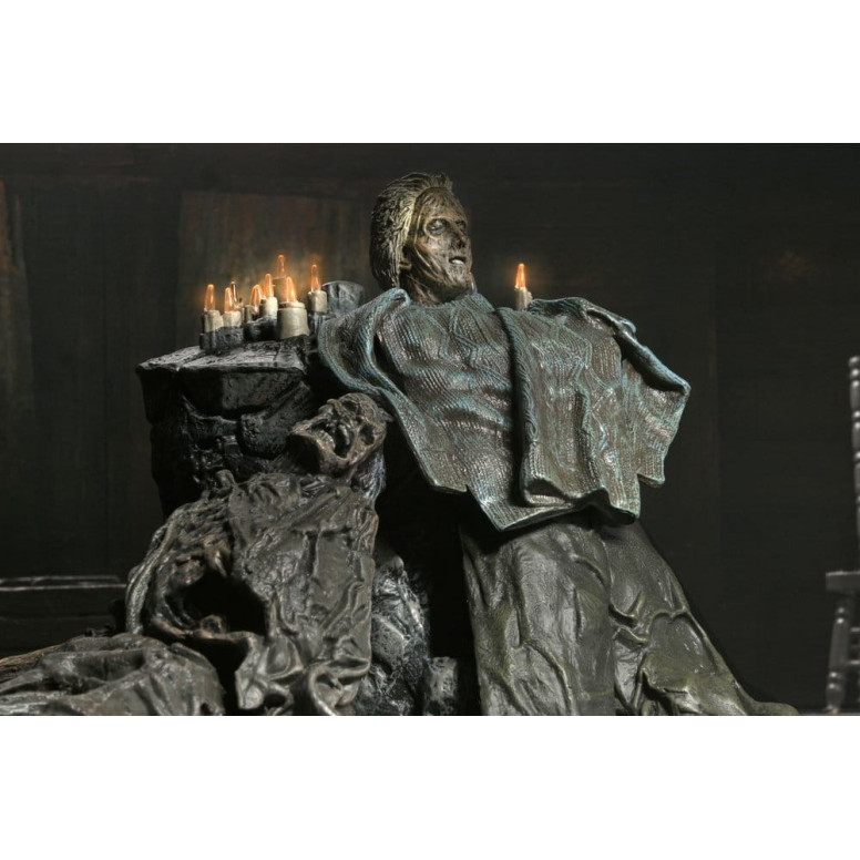 Neca Venerdì 13: il gioco - Diorama Pamela Shrine